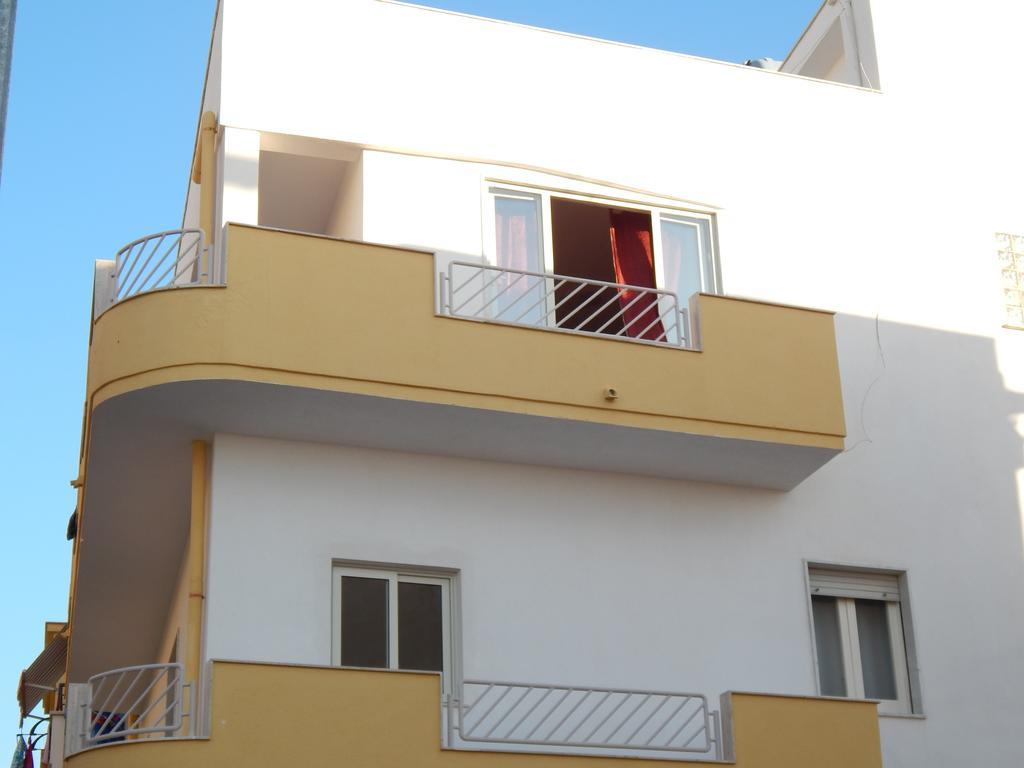 Casa Vacanze Karol Apartment ตรัปเปโต ภายนอก รูปภาพ